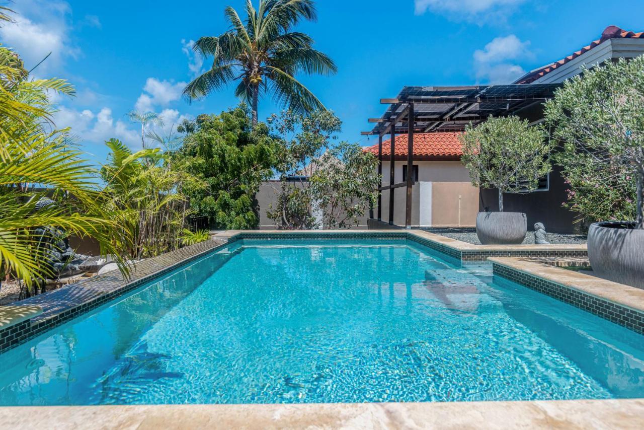 Lama Y Solo Unique Private Room Walking Distance To The Beach Palm Beach Luaran gambar