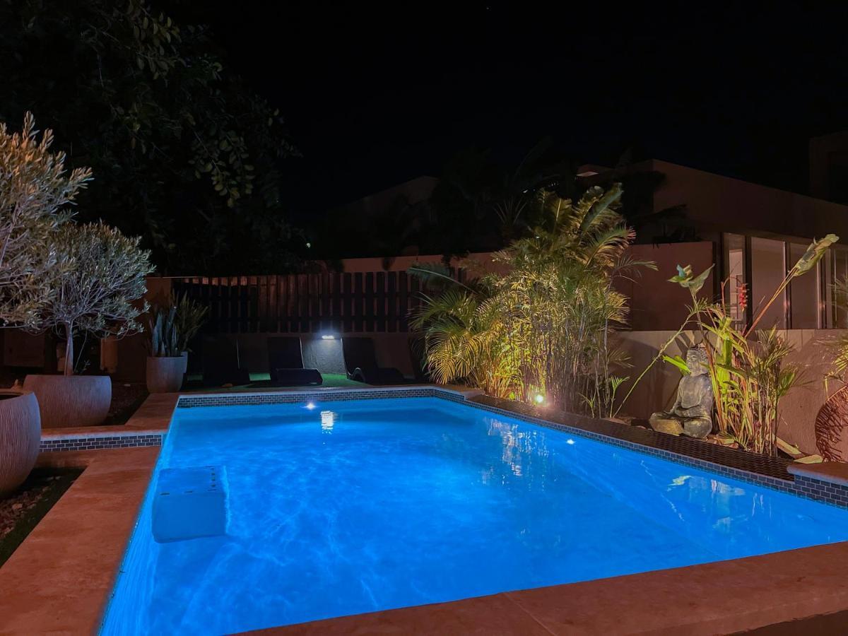 Lama Y Solo Unique Private Room Walking Distance To The Beach Palm Beach Luaran gambar