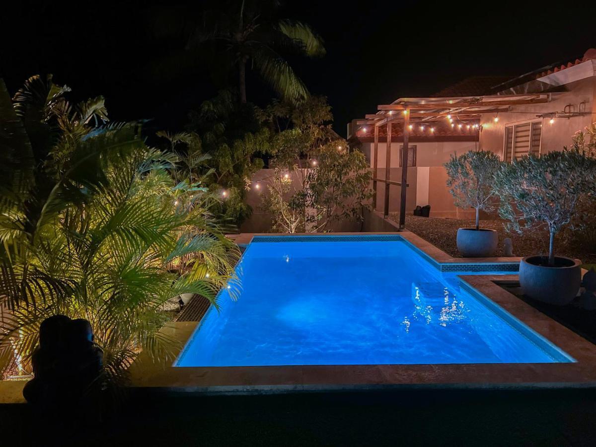 Lama Y Solo Unique Private Room Walking Distance To The Beach Palm Beach Luaran gambar